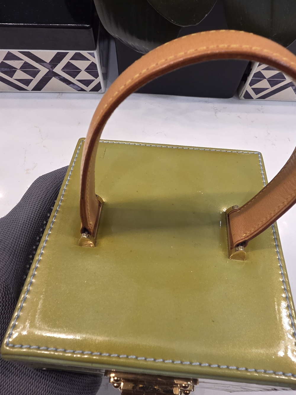 Louis Vuitton Green Monogram Vernis Leather Bleecker Box - Picture 3 of 17